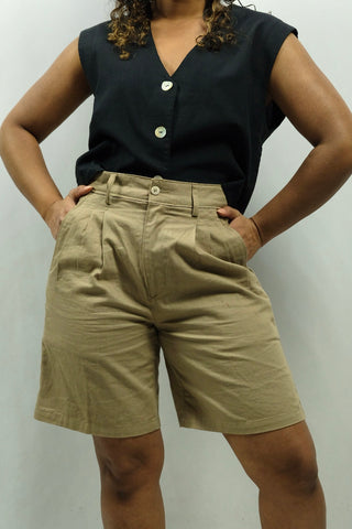 beige 90s Shorts made in Italy mit hoher Taille, seitlichen Eingrifftaschen und Bundfalten