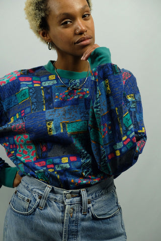 80s/90s Longsleeve/leichtes Sweatshirt aus reiner Baumwolle mit buntem Crazy Pattern Print, zu empfehlen für eine XL