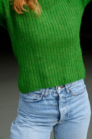 90s Basic Pullover aus geripptem Mohair-Mix in tollem Grün – figurnaher und kürzerer Schnitt mit ¾-Ärmeln – Größe S und ein Basic Highlight
