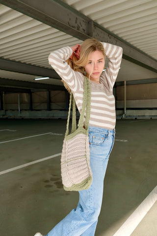 90s Handmade Stricktasche in Hellgrün und Creme