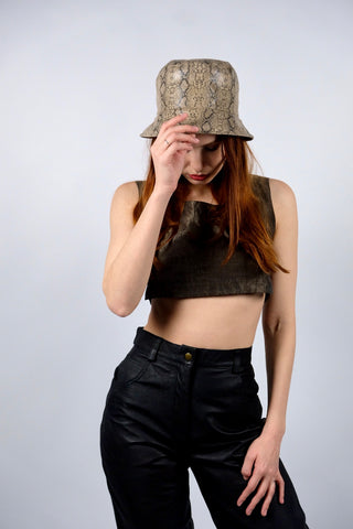Y2k Bucket Hat / Fischerhut mit All-Over Schlangenmuster – Einheitsgröße (One Size), passt perfekt als Statement-Accessoire zu minimalistischen Looks – ein absolutes Highlight