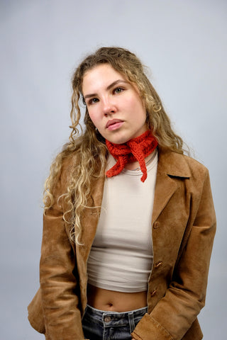 Handmade Minischal aus 70er Jahre Acryl-Garn in Orange.