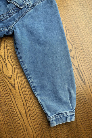Mittelblaue 80s/90s Jeansjacke mit seitlichen Eingrifftaschen, unisex tragbar (Herren L, Damen XL und ideal für größere Körpergrößen)