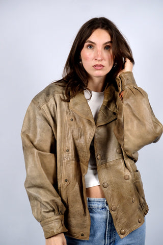 Graubraune 80s/90s Bomberjacke made in Italy aus echtem Leder mit toller Maserung – unisex tragbar: Herren S/M, für Damen empfehlen wir die Jacke einer M – ein absolutes Highlight