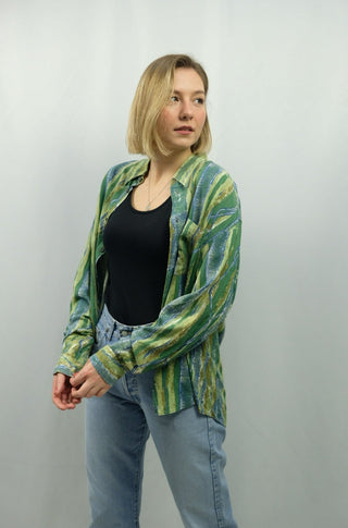 90s Hemd mit Crazy Pattern Print in Grün und Blau, unisex tragbar – Herren L, Damen XL und ideal für große Körpergrößen