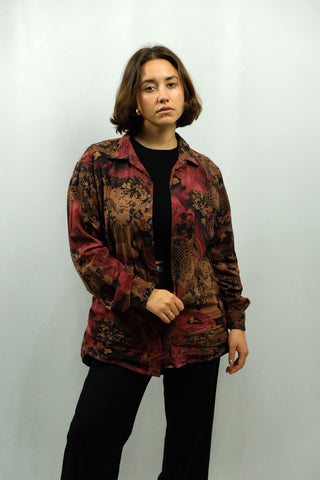 90s Hemd aus eher dickerem, angenehm zu tragenden Material (vermutlich Baumwolle und/oder Viskose) mit tollem Crazy Pattern Print in Schwarz, Senf, Braun und Rottönen, unisex tragbar – Herren L, Damen L bis XL je nach gewünschter Passform – ein absolutes Highlight