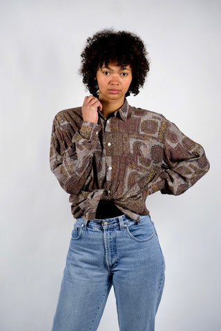 80s/90s Hemd aus reiner, leichter Viskose mit tollem Boho/Paisley Crazy Pattern Print in gedecktem Grau, Braun, Ocker, und Weinrot/Aubergine – unisex tragbar: Herren M, Damen M/L und ein absolutes Highlight