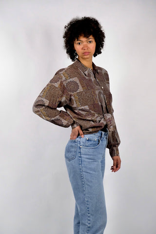 80s/90s Hemd aus reiner, leichter Viskose mit tollem Boho/Paisley Crazy Pattern Print in gedecktem Grau, Braun, Ocker, und Weinrot/Aubergine – unisex tragbar: Herren M, Damen M/L und ein absolutes Highlight