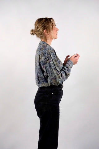 80s/90s Hemd aus reiner Viskose mit Boho Crazy Pattern Print in gedecktem Mintblau, Dunkelblau, Altrosa/Mauve, Oliv und Schwarz – unisex von einer L bis XL tragbar und ideal für größere Körpergrößen – ein absolutes Highlight