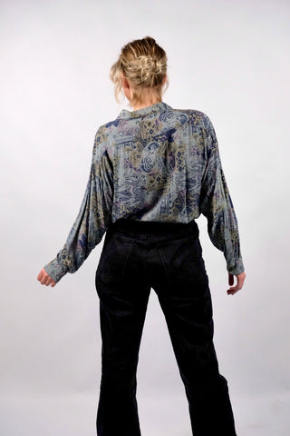 80s/90s Hemd aus reiner Viskose mit Boho Crazy Pattern Print in gedecktem Mintblau, Dunkelblau, Altrosa/Mauve, Oliv und Schwarz – unisex von einer L bis XL tragbar und ideal für größere Körpergrößen – ein absolutes Highlight