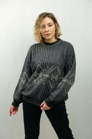 80s/90s Pullover made in Italy mit tollem Boho Muster in Grau/Blau und leichten Ballonärmeln – unisex tragbar: für Herren empfehlen wir den Pullover einer heutigen L, für Damen einer XL