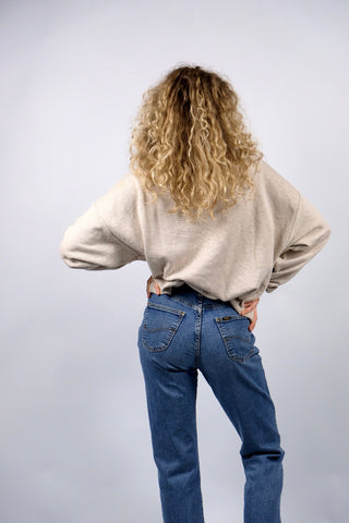 Locker geschnittener, beiger 80s/90s Pullover made in Italy mit Rundhalskragen und geometrischem Crazy Pattern – unisex von einer L bis XXL tragbar (bitte Maße beachten)