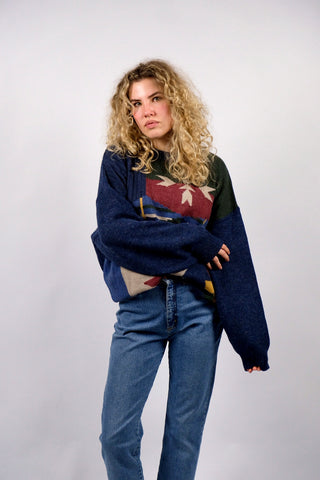 80s/90s Pullover mit Rundhalskragen und abstrakt-geometrischem Muster in Dunkelblau, Blau, Dunkelrot, Dunkelgrün/Oliv, Senf und Beige/Creme – Größe XL und unisex tragbar – ein absolutes Highlight
