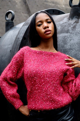 80s/90s Handmade Wollpullover aus tollem Glitzerstrick in Pink, eher kürzerer Schnitt mit leicht eckigem U-Boot-Kragen – tragbar von einer XS bis S – ein wahres Unikat und absolutes Highlight