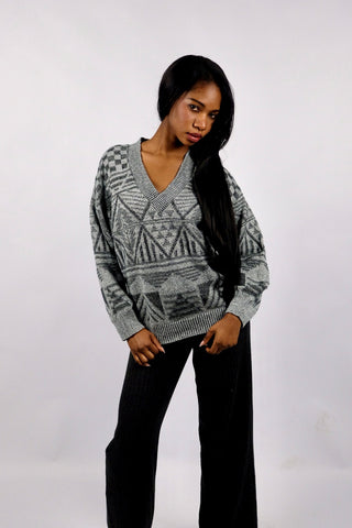 80s/90s Pullover mit V-Kragen und geometrischem Azteken-/Grafikmuster in Grau und Schwarz – unisex tragbar (Herren XS, Damen XS/S)