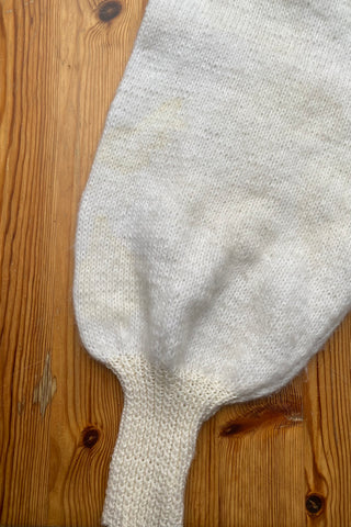 Atemberaubender Handmade 80s Pullover mit U-Boot-Kragen, tollem Wellen-/Lochstrickmuster mit dezenten Glitzerfäden sowie ausgeprägten Ballonärmeln – ca. von einer XS bis M je nach gewünschter Passform tragbar und ein absolutes Highlight