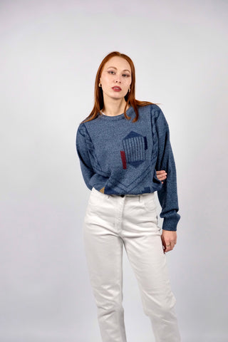 Blau melierter 90s Pullover mit Wollanteil, lockerer Schnitt mit Rundhalskragen und geometrischem Muster – unisex tragbar: Herrengröße S/M, für Damen empfehlen wir den Pullover einer M bis L je nach gewünschter Passform (bitte Maße beachten)