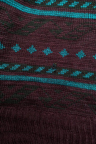 80s/90s Pullover in einem tollen Aubergine mit Rundhalskragen sowie Boho-/Streifenmuster in Schwarzbraun und Türkis, tragbar von einer XS bis S