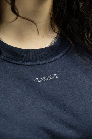 Dunkelblaues 80s/90s T-Shirt mit Glitzersteinchen-Stickerei vorn – tragbar von einer M, L oder XL – angenehmer Mix aus Baumwolle und Modal