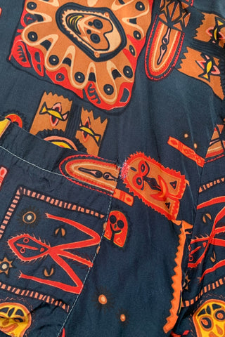 Luftiges 90s Shirt mit Knopfleiste, Brusttasche und Boho Crazy Pattern Print in Anthrazit, Rot, Orange, Senfgelb, Braun und Rosa – entspricht ungefähr einer heutigen L