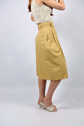 Senfgelbe 80s/90s Culotte/Bermuda im Hosenrock-Stil mit hoher Taille, Bundfalten, Gürtelschlaufen und seitlichen Eingrifftaschen – ideal für eine heutige S und ein absolutes Highlight
