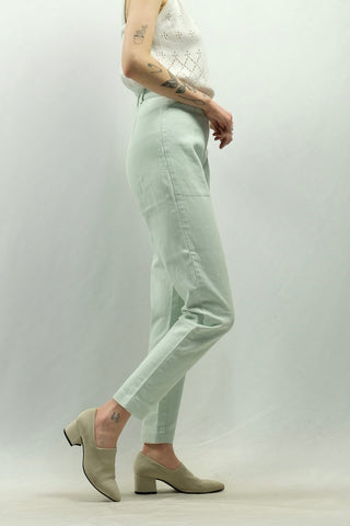 80s Jeans in tollem Pastell-Mint mit hoher Taille, seitlichem Reißverschluss und klassischem Karottenschnitt