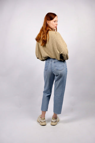 90s HIS Mom Jeans mit hoher Taille in hellblauer Waschung – wir empfehlen die Jeans der Zwischengröße M/L oder einer kleinen L (bitte Maße beachten) – ein absolutes Highlight