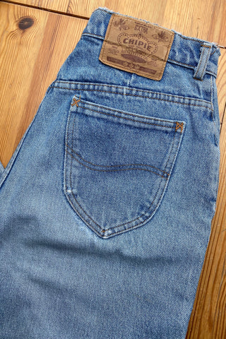 90s Chipie Mid Waist Ripped Jeans in hellblauer Waschung mit geradem Bein – ideal für eine S – made in France