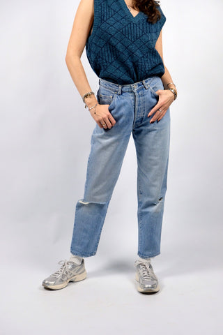 90s Chipie Mid Waist Ripped Jeans in hellblauer Waschung mit geradem Bein – ideal für eine S – made in France