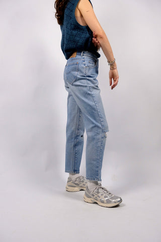 90s Chipie Mid Waist Ripped Jeans in hellblauer Waschung mit geradem Bein – ideal für eine S – made in France