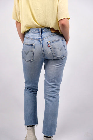 Vintage 1997 Levi's 513 Slim Straight Crop Jeans Hellblau - S/M