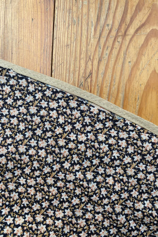 80s/90s Wickelrock zum Wenden – florales Muster auf beiden Seiten in tollen Farben (Schwarz, Weiß, Mint, Altrosa/Peach, Beige) – A-Linie-Schnitt in Midilänge mit hoher Taille sowie individuell verstellbarem Bund; ein absolutes Highlight und zu empfehlen für eine XS bis S