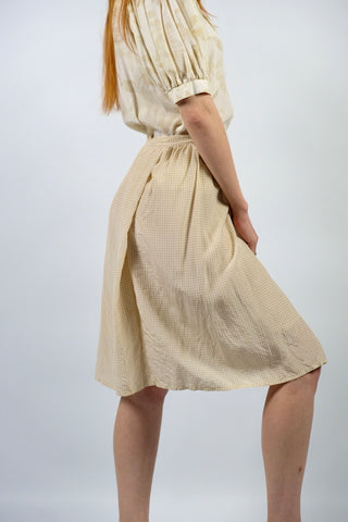 70s/80s Handmade High Waist Rock mit zartem Hahnentrittmuster in Cremeweiß und Beige, fließender Schnitt, vermutlich aus Seide – zu empfehlen für eine XXS