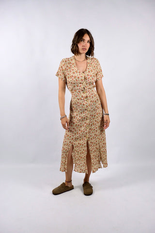 Cremefarbenes 90s Sommerkleid made in Italy aus reiner Crinkle-Viskose mit durchgehender Knopfleiste, Taillenbändern, Beinschlitzen und tollem Streublümchen-Print in Rot, Orange, Gelb, Braun, (Oliv)grün und Weiß – sieht sowohl hinten als auch vorn gebunden sehr schön aus, ideal für eine XS bis S je nach gewünschter Passform und ein absolutes Highlight
