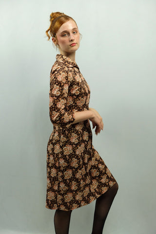 Braunes handmade 70s Kleid mit floralem Print, entspricht einer heutigen S