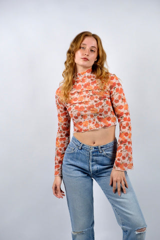 00s Mesh Longsleeve mit Blumenmuster in Orange – bauchfreier, figurbetonter Schnitt mit kleinem Stehkragen und tollen Trompetenärmeln – Größe S und ein absolutes Highlight