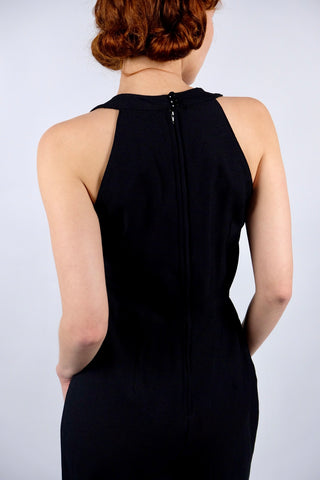 Atemberaubender 90s Jumpsuit in einzigartigem Schnitt mit breiten Trägern, eckigem Ausschnitt, extra weitem Bein und seitlichen Eingrifftaschen – lässt sich toll einzeln tragen, eignet sich aber auch hervorragend für Kombi-Looks mit Blusen – ein seltenes Fundstück und absolutes Highlight in Größe S