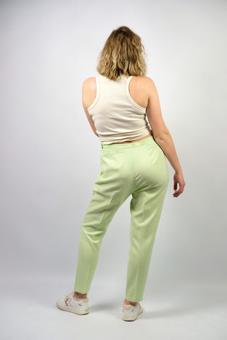 hellgrün-weiß karierte 80s/90s Sommerhose aus leichtem Viskose-Mix – entspricht einer heutigen XL (bitte Maße beachten)