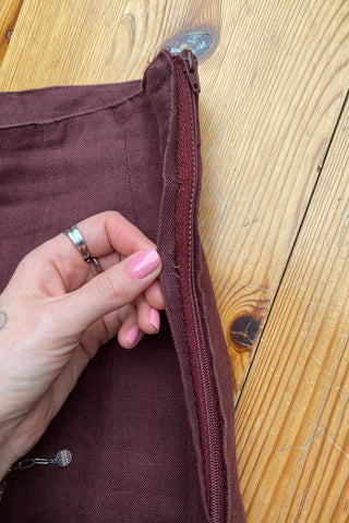 Hochwertige 90s High Waist Hose von der Premium-Marke Marella made in Italy aus 100% Leinen in tollem Weinrot/Aubergine – ideal für eine heutige XS und ein absolutes Highlight