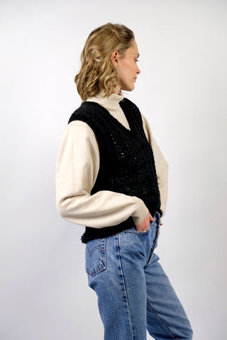 Handmade 90s Pullunder mit V-Kragen in Schwarz und Dunkelgrau mit tollem Lochstrickmuster – tragbar von einer S bis M je nach gewünschter Passform