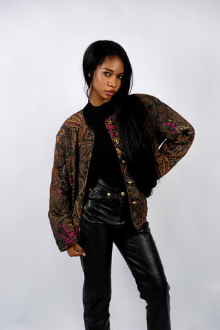 Gesteppte 80s Blazerjacke in tollem Boho-Paisley-Design, made in West Germany, entspricht ca. einer heutigen XL/XXL – ein absolutes Highlight