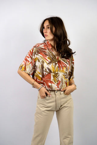 90s Bluse aus reiner Viskose mit Botanical Crazy Pattern Print in tollen Farben (Rost, Senf, Graubraun, Oliv und Weiß) – von uns gecropped – für einen lockeren Look empfehlen wir die Bluse einer XS bis S