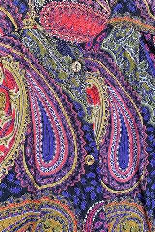 80s/90s Bluse made in Italy aus reiner Viskose mit buntem Paisleymuster – entspricht ca. einer heutigen M/L, kann aber auch oversized von kleineren Größen getragen werden (bitte Maße beachten)