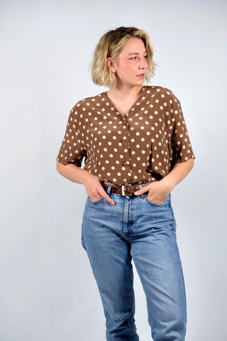 braune 80s/90s Bluse aus reiner Seide mit tollem Polka Dots Print in Creme – entspricht ca. einer heutigen XL bis XXL – ein absolutes Highlight
