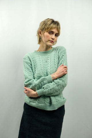80s handmade Pullover in Mint mit tollem Strickmuster und leichten Ballonärmeln – fällt klein aus, ebenfalls der Kopfausschnitt – ein wahres Unikat und Highlight
