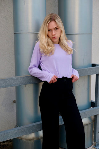 Weicher 90s/00s Basic Pullover in Flieder mit gerippten Raglan-Ärmeln – entspricht ca. einer S/M