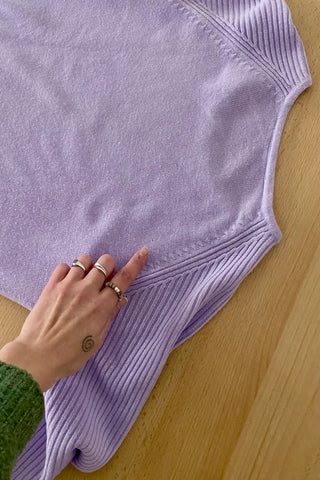 Weicher 90s/00s Basic Pullover in Flieder mit gerippten Raglan-Ärmeln – entspricht ca. einer S/M