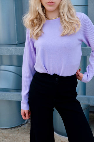 Weicher 90s/00s Basic Pullover in Flieder mit gerippten Raglan-Ärmeln – entspricht ca. einer S/M