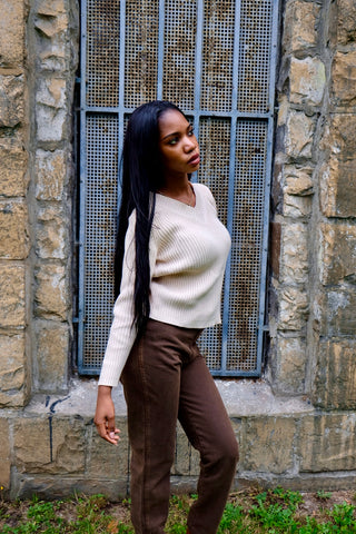 90s/00s Pullover aus reiner Baumwolle in Beige, mit V-Kragen und gerippter Struktur – tragbar von einer XS bis S je nach gewünschter Passform