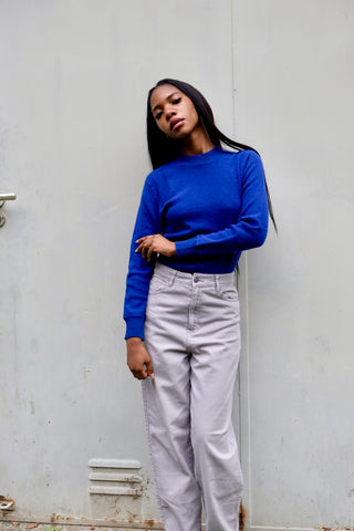 70s Angora Mix Feinstrickpullover in tollem Royalblau, klassischer Schnitt mit Stehkragen – entspricht ca. einer S – ein absolutes Highlight